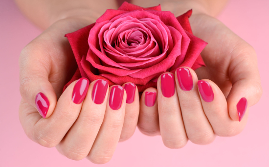 Perfecte rose gelnagels